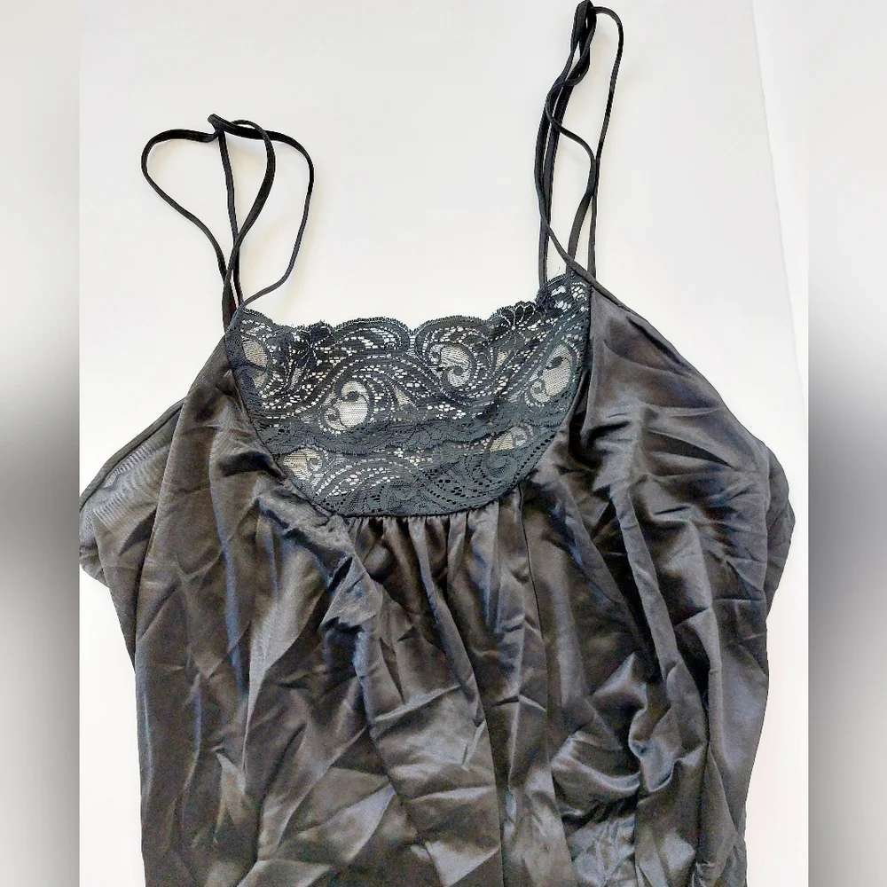 Vintage Black Nightgown Wrap Style Large Flair Lace Bust Maternity Photos Dress